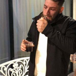 Meet your Posher, Dakota